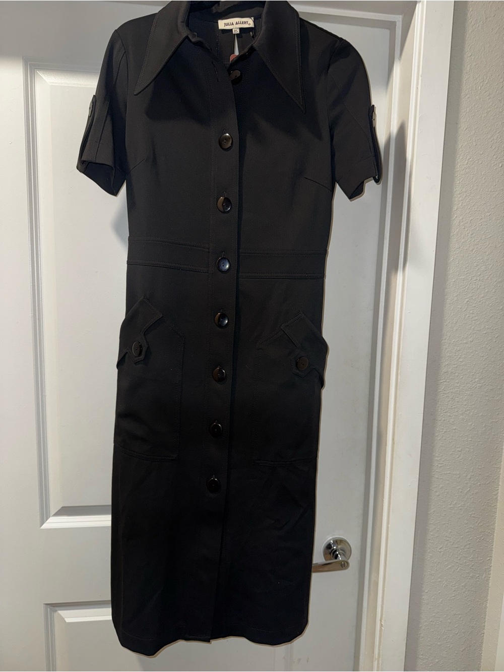 Julia Allert Black Short-Sleeve Button Front Dress size XS